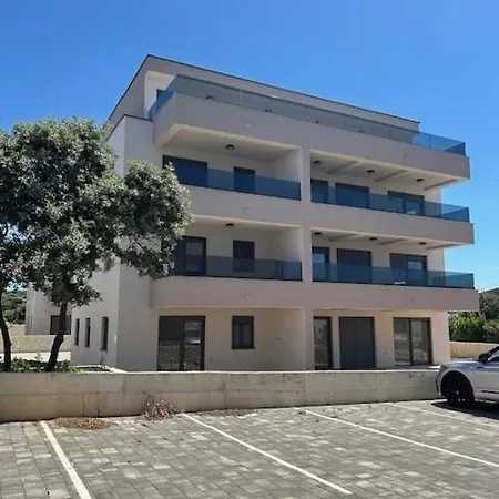 Apartment Lejana